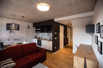 postcard city apartments