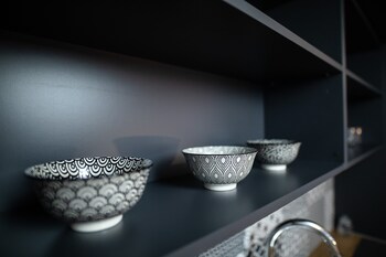 postcard city apartments