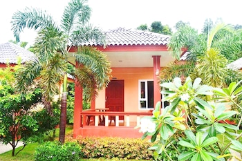 peaceful resort koh lanta