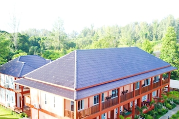 peaceful resort koh lanta