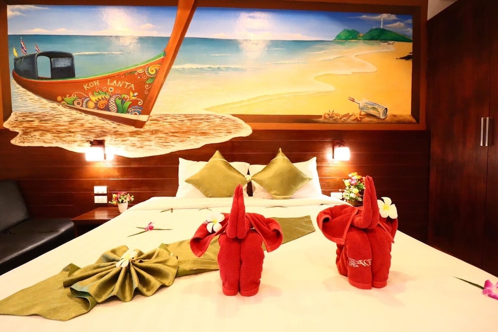 peaceful resort koh lanta