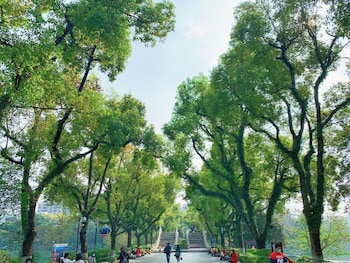 guilin bonjour boutique hotel