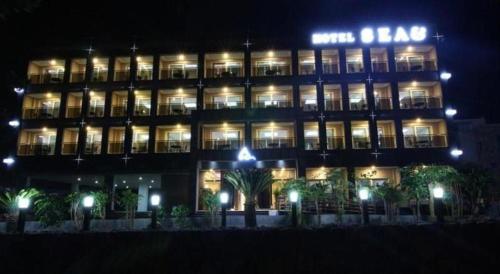 sean hotel