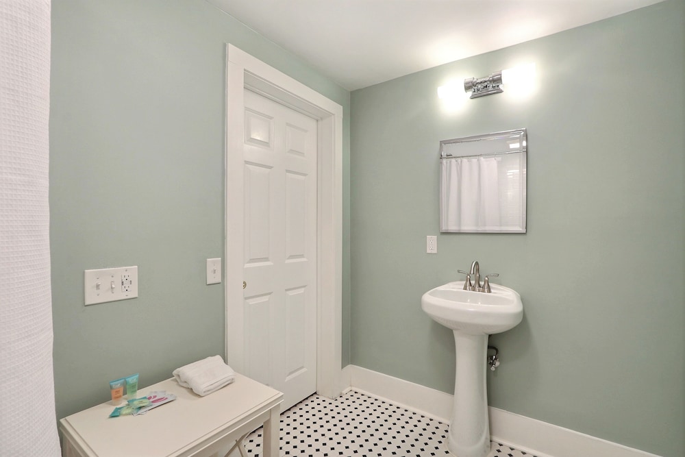 gallery stays parkside suite
