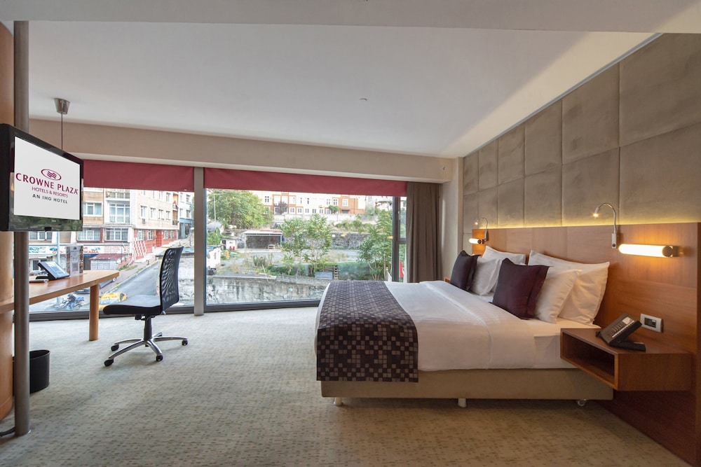 crowne plaza istanbul harbiye by ihg
