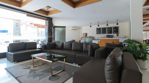 reddoorz premium nick hotel gerona tarlac