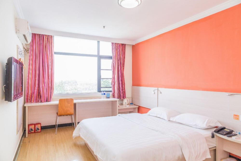 7days inn kaifeng gulou square xueyuanmen