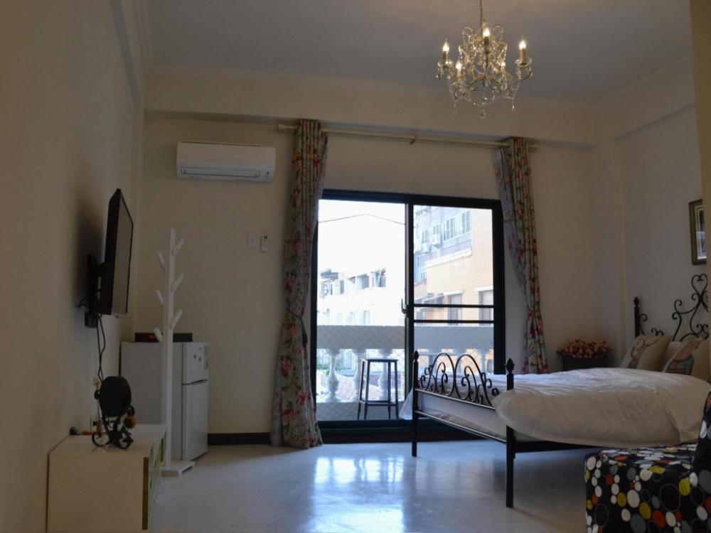 43and13 room store bandb