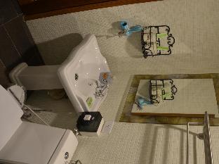 43and13 room store bandb