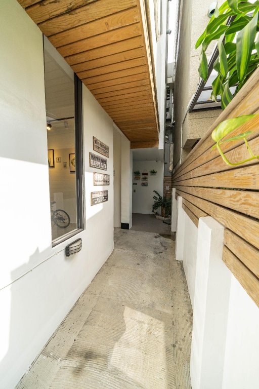 w house