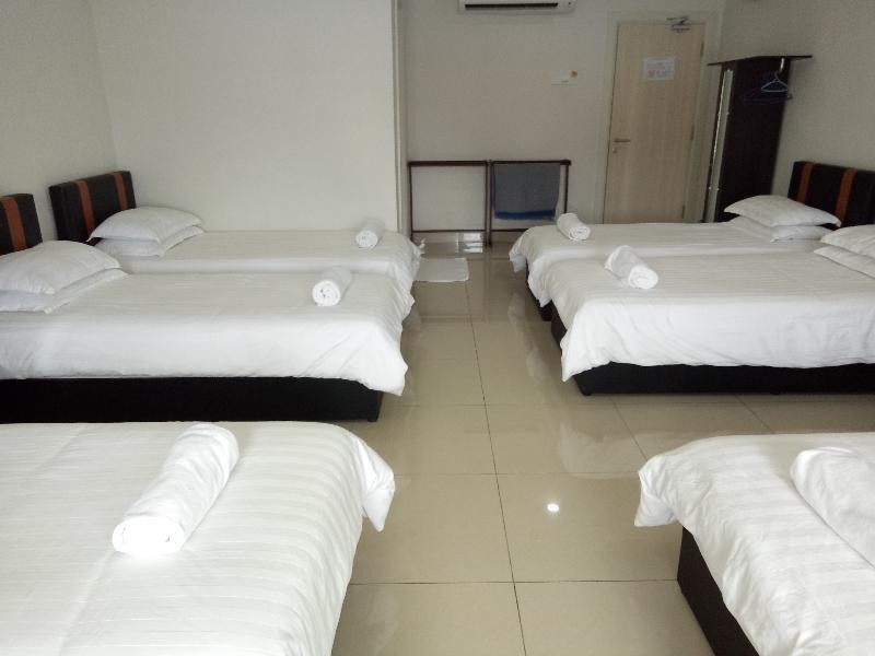 hotel mutiara kgmmb