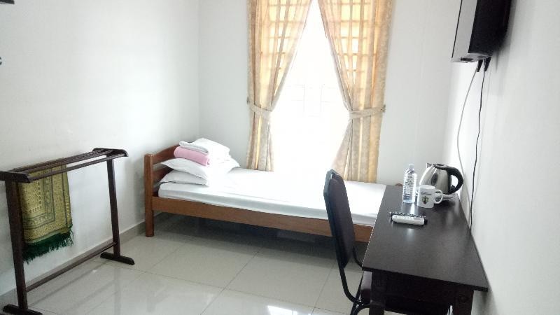 hotel mutiara kgmmb