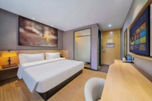 iu hotel chongqing hechuan pedestrian street darunfa branch