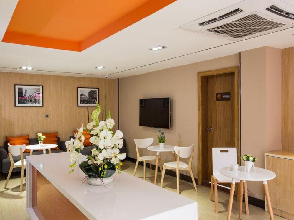 iu hotel guiyang north station shibei road