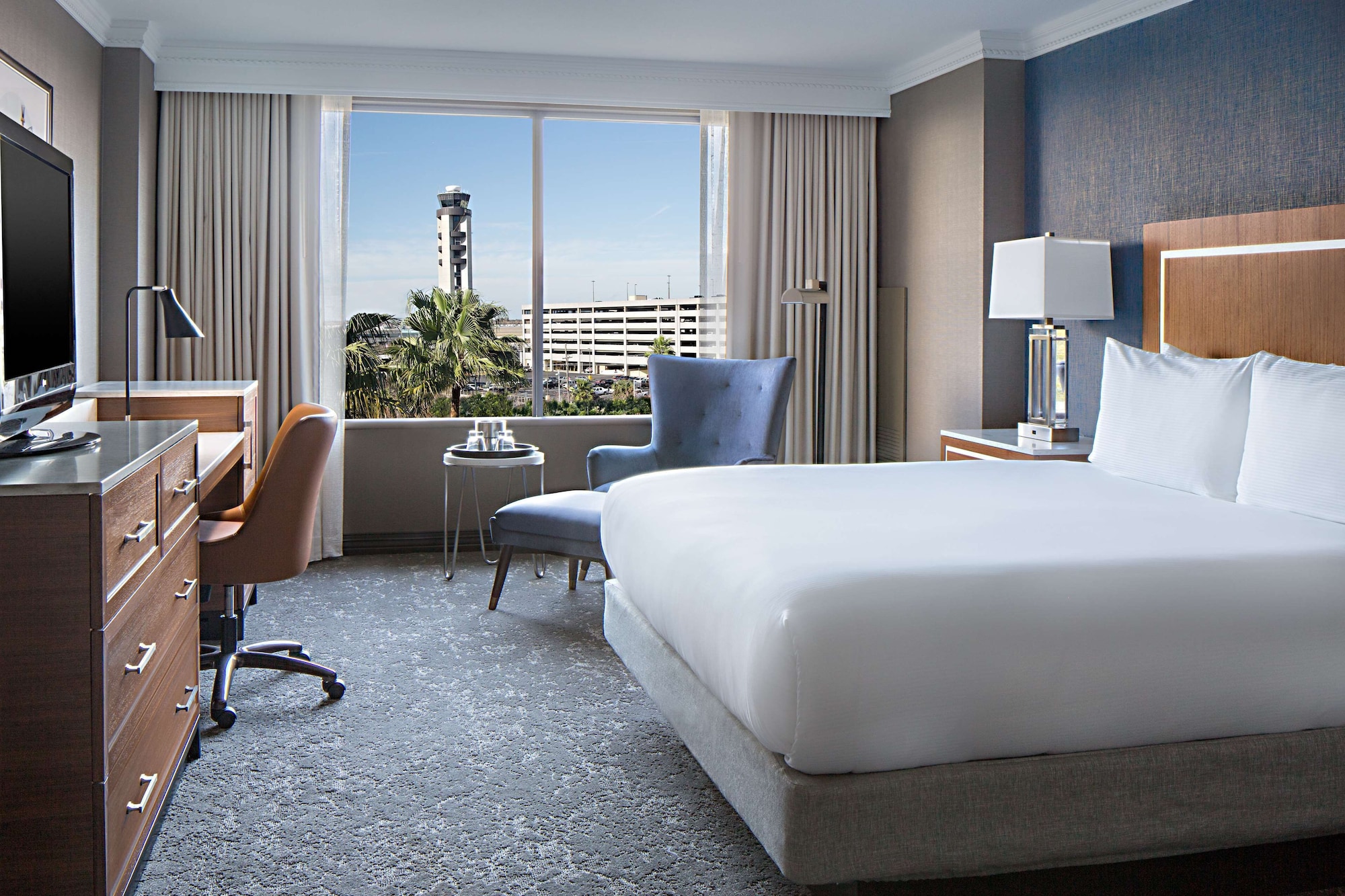 hilton new orleans airport