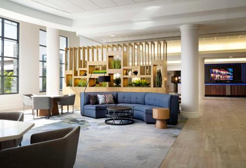 hilton new orleans airport