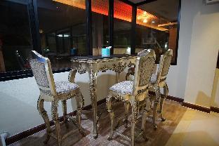 kim apartment