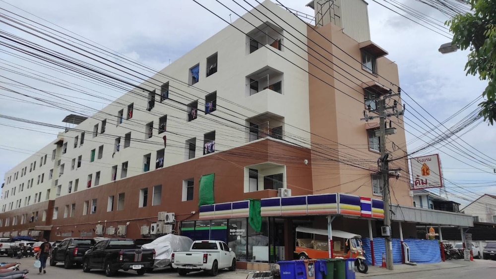 kim apartment