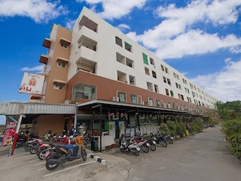 kim apartment