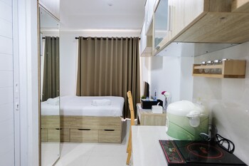 Elegant Studio Apartment At Springwood Residence,,0 star