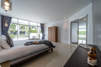 modern 4 bedrooms pool villa vy