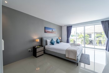 modern 4 bedrooms pool villa vy