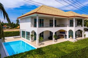 modern 4 bedrooms pool villa vy