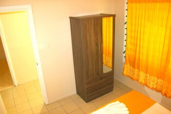 le uaina beach resort