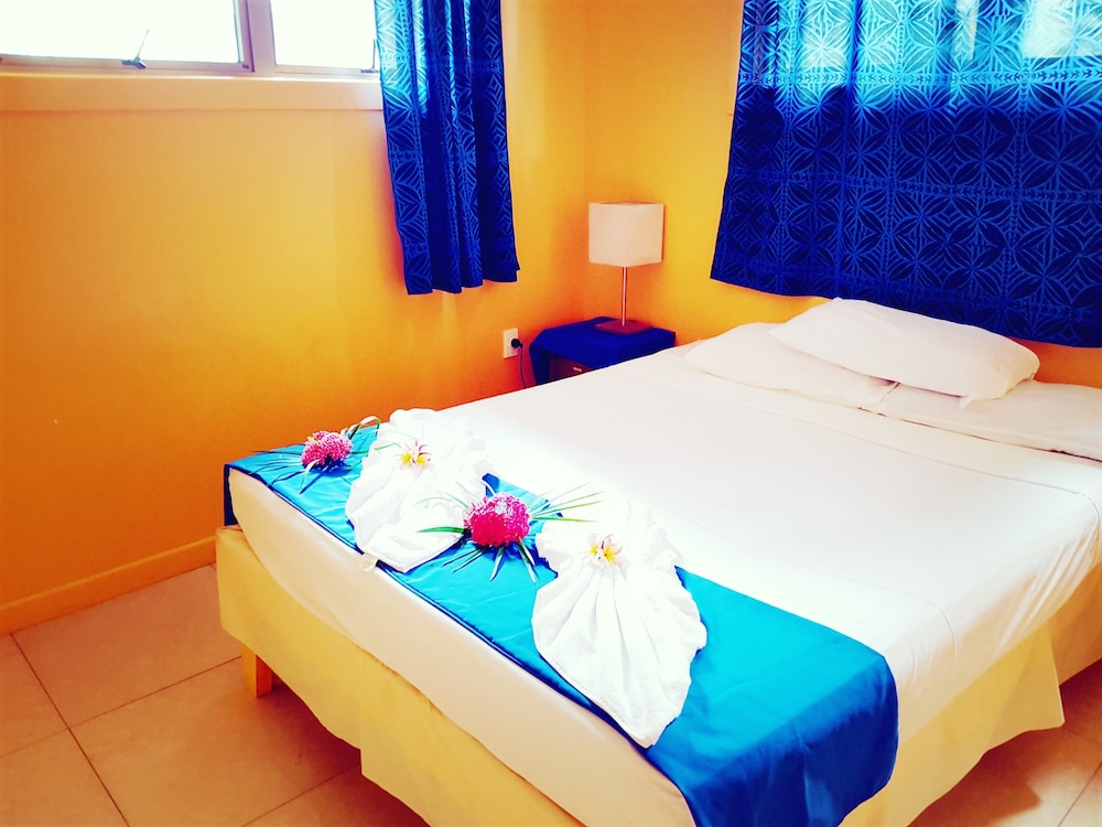 le uaina beach resort