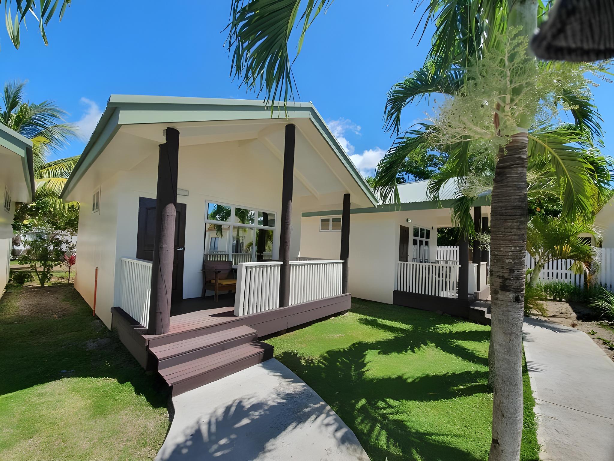 le uaina beach resort