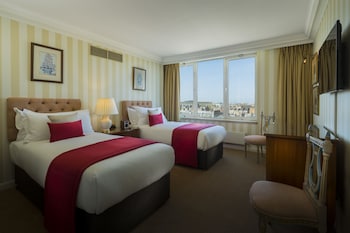 cheval thorney court at hyde park