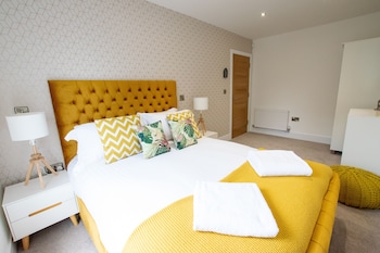 rowan tree your apartment