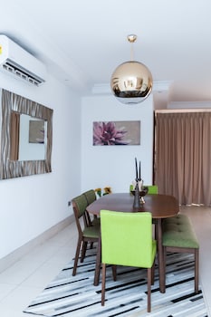 3 bed luxury apartment