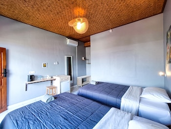 arya guest house