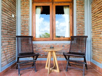 arya guest house