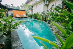 arya guest house