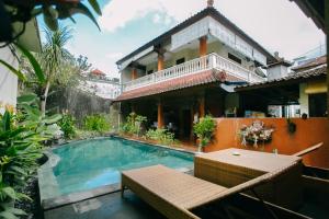 arya guest house