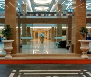 grand royal denai hotel