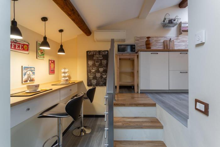 carlas rooms with private bathroom and kitchen