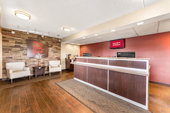 red roof inn allentown airport