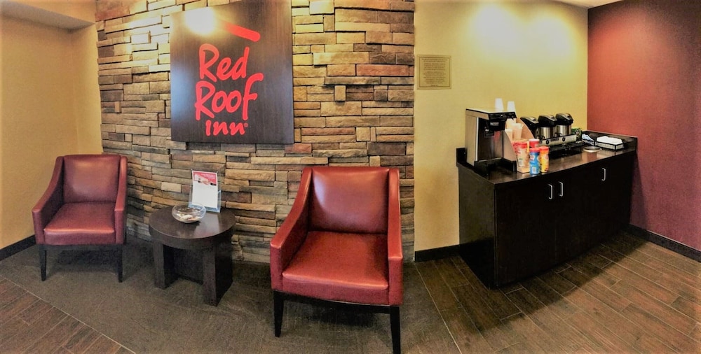red roof inn allentown airport