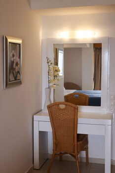 kanapitsa mare hotel