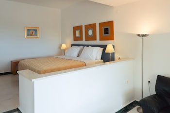 kanapitsa mare hotel