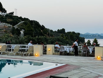 kanapitsa mare hotel
