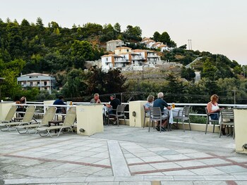 kanapitsa mare hotel
