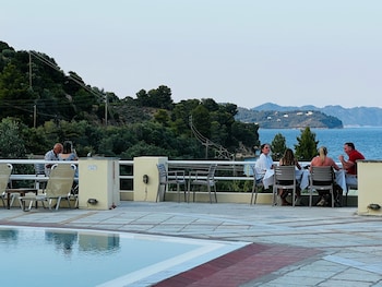 kanapitsa mare hotel