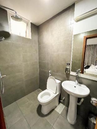 male city and airport