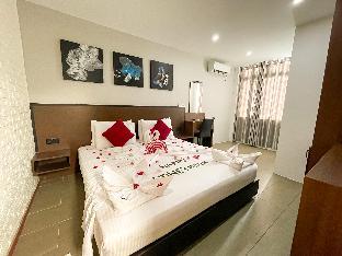 male city and airport