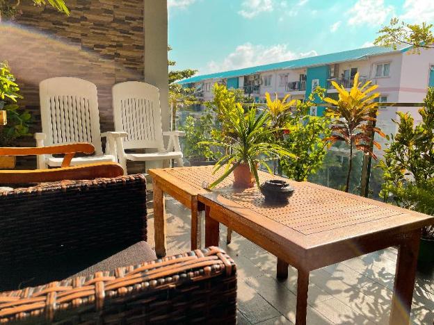 male city and airport