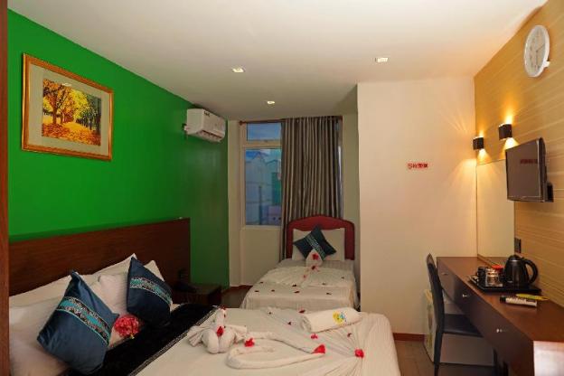 male city and airport